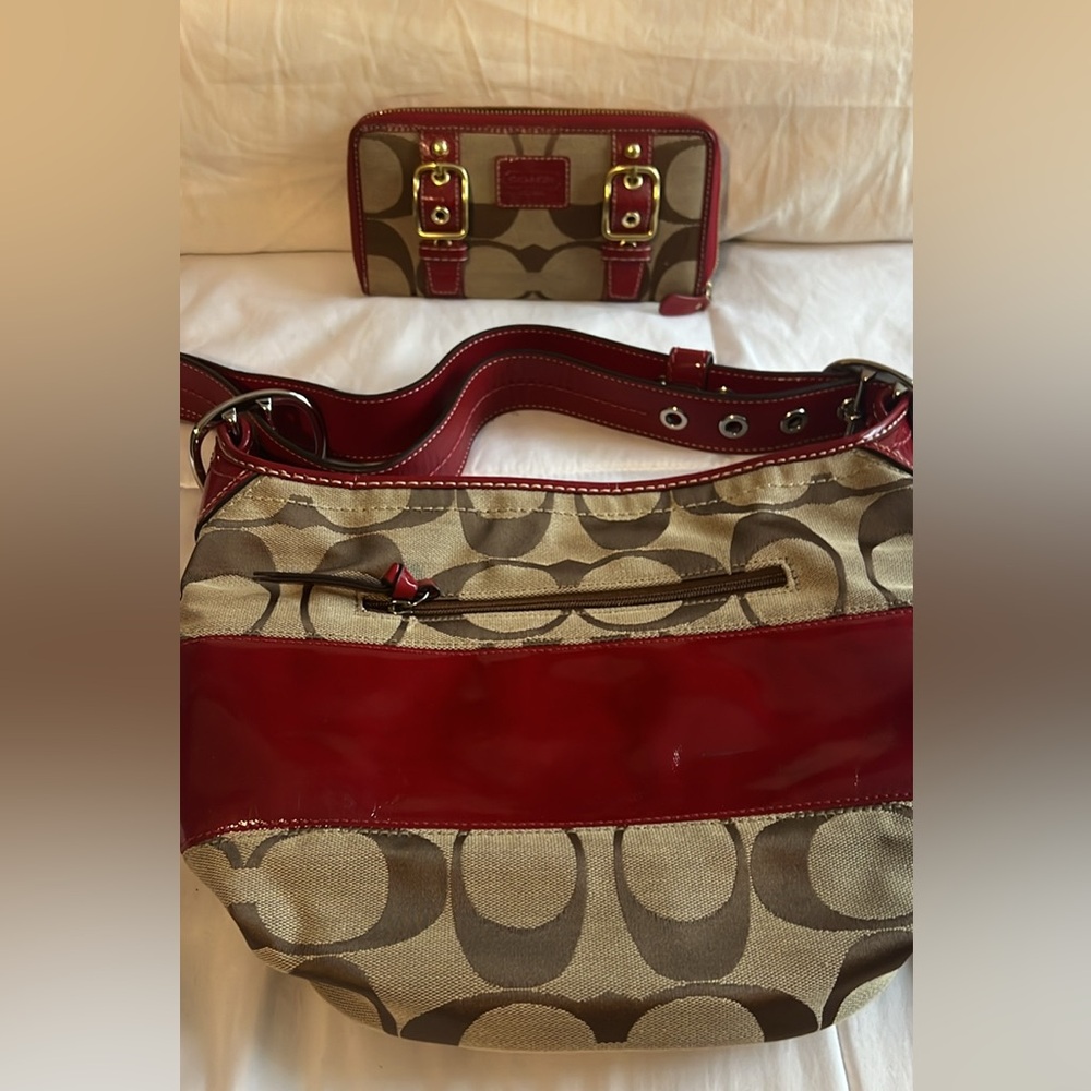 Elegant Red and Tan Shoulder Bag